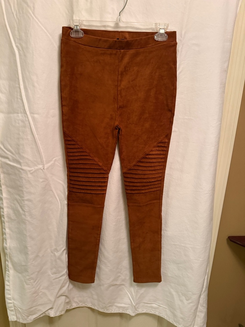 Rachel Suede-Look Leggings in Rust